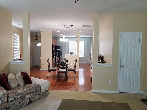 Dining Room & Kitchen