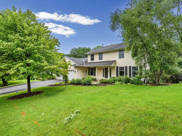4094 Blueberry Ln, Eagan, MN 55123