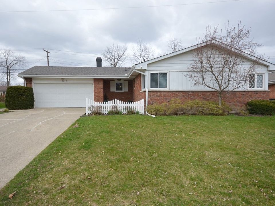 1st image of 2217 Council Oak Dr