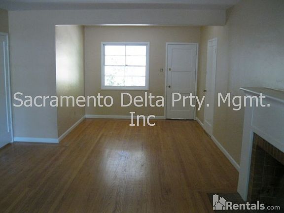 4th image of 1362 50th St