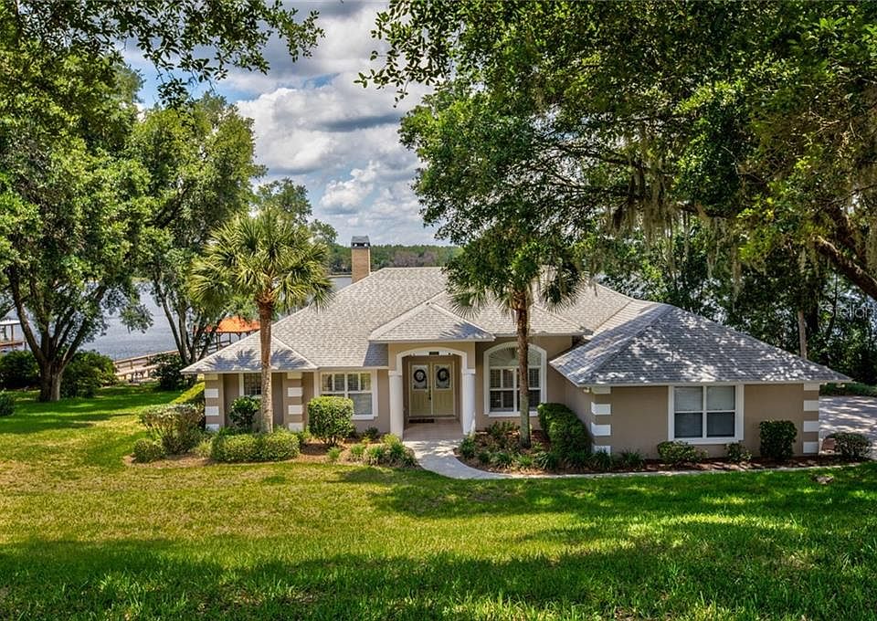 1st image of 40744 Winken Ln