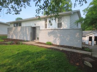 2931 Cambridge Blvd, Fort Wayne, IN