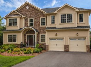4 Wadams Ct, West Orange, NJ 07052