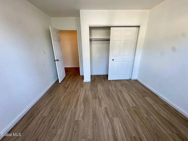 495 Morris St — Photo 19