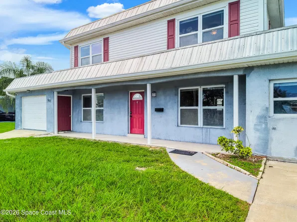 942 Chace Ln NE, Palm Bay, FL 32905