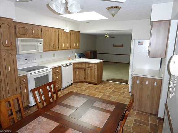 4th image of 4520 Stary Dr