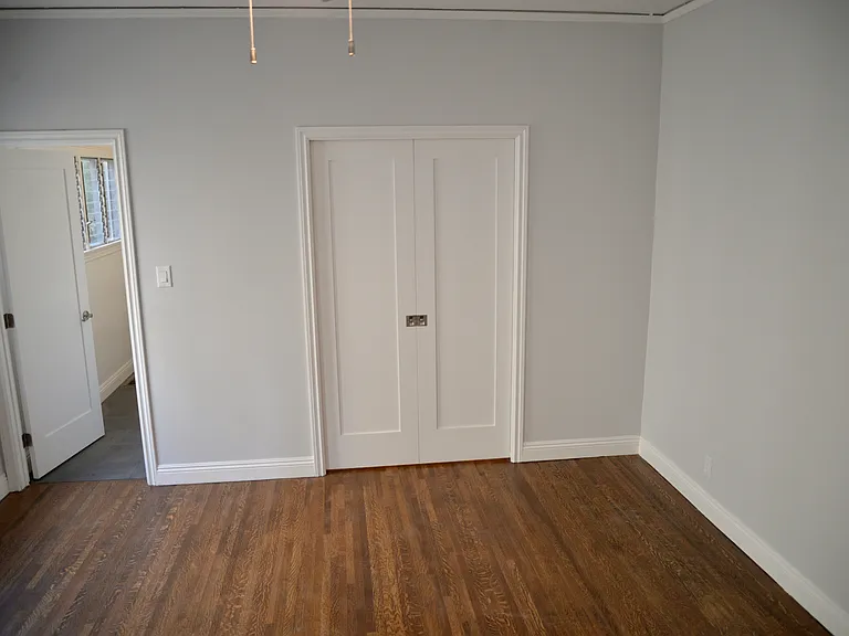 815 S Detroit St — Photo 12