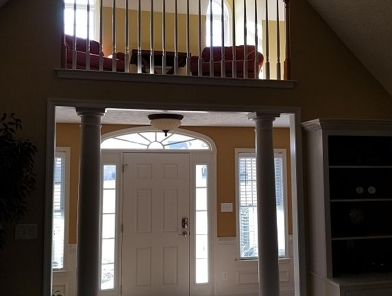 3rd image of 418 Walthall Crest Ct