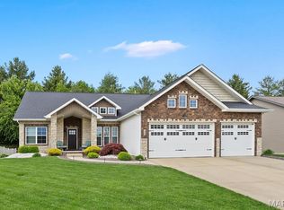 409 Briar Creek Rd, Troy, IL 62294