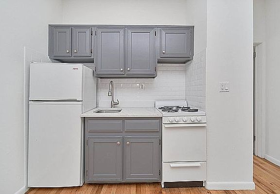4th image of 2335 1st Ave APT 3D