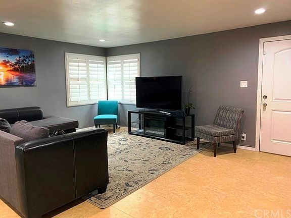 5th image of 2892 N Sierra Way