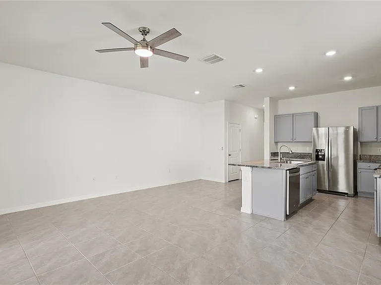 33055 Tulip Petal Ln — Photo 9