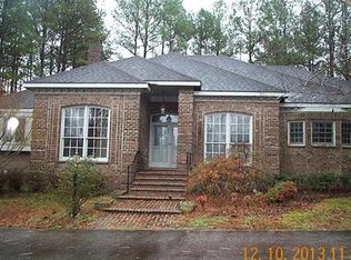 2000 Woodberry Dr, Clayton, NC 27527