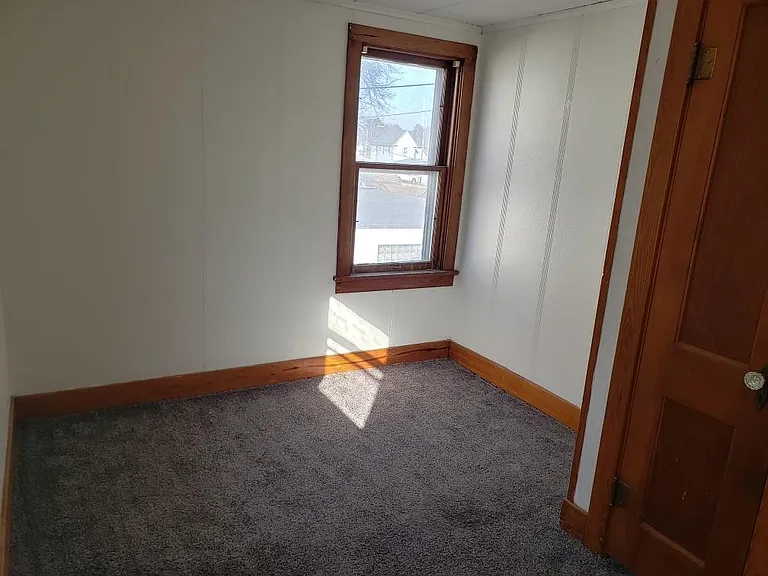 209 1/2 N Pearl St #2 — Photo 2