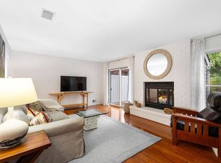 50 Hubbard Ln Unit 62, Southampton, NY 11968