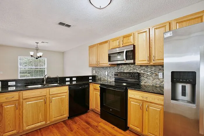 12810 Lexington Summit St — Photo 9