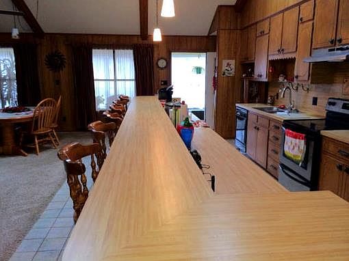 2nd image of 22850 Lakeside Dr