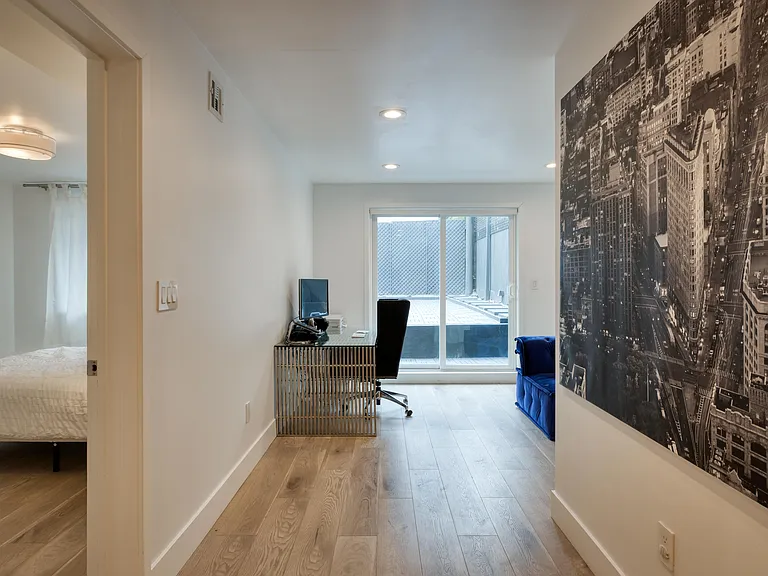 2806 36th Ave — Photo 28