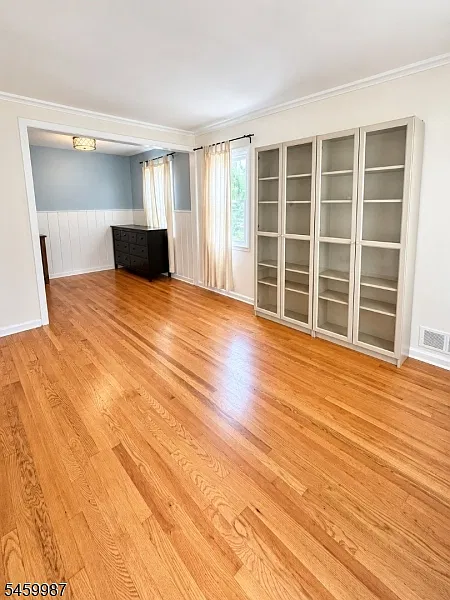 3 bed, 1.5 bath, $3,750 — Photo 3