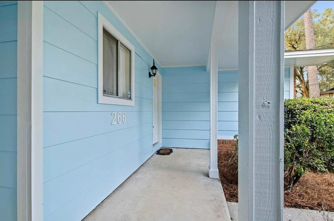 266 N Villas Ct — Photo 4