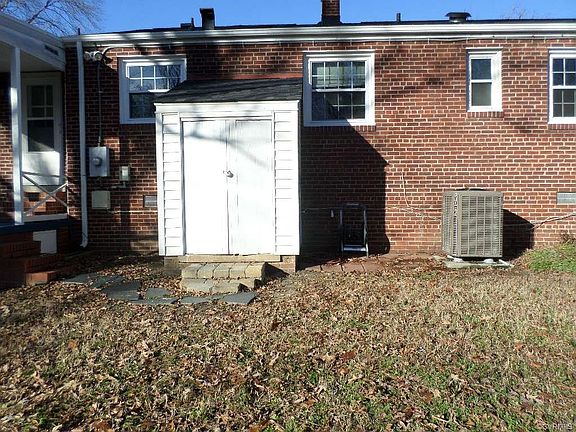 4th image of 6301 Glyndon Ln