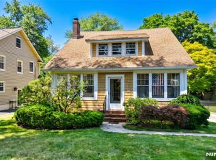 140 Harding Rd, Glen Rock, NJ 07452