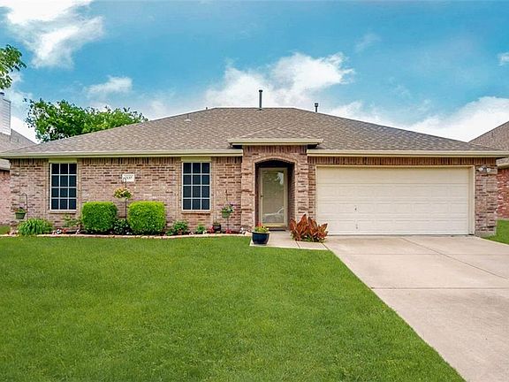 4th image of 2137 Woodhaven Dr
