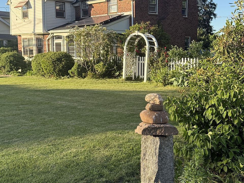 1st image of 210 Ridge Road