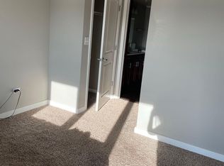 1262 Danforth Ct #4M, Vernon Hills, IL 60061