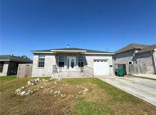 1632 Maplewood Dr, Harvey, LA 70058