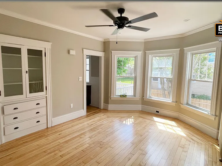10-12 Otis St — Photo 8