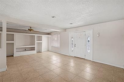 3rd image of 544 Encino Dr