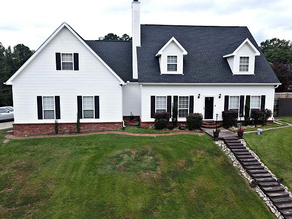 4th image of 2503 Elaine St
