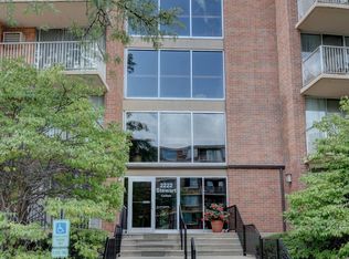 2222 S Stewart Ave APT 1J, Lombard, IL