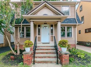 3821 Montevista Rd, Cleveland Heights, OH 44121