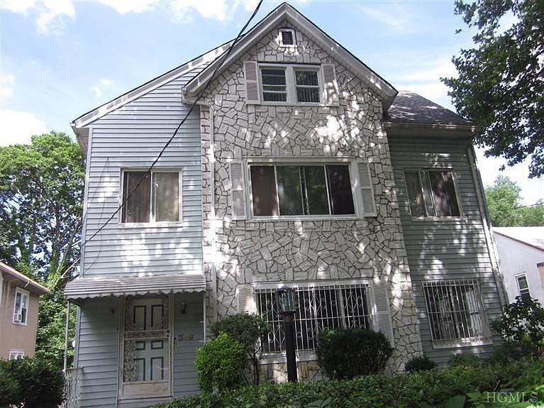1st image of 349 Warwick Ave APT 1