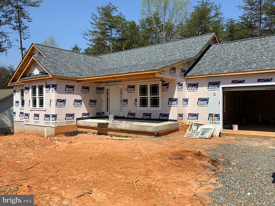 1st image of 15303 Red Oak Ln