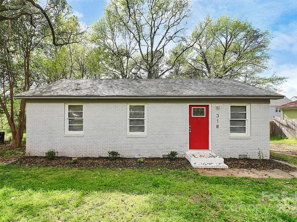 318 Leafmore Dr, Charlotte, NC 28213