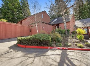 67 Kingston Ln, Cotati, CA 94931