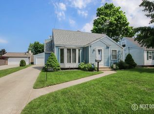 1309 Kelsey St NE, Grand Rapids, MI 49505