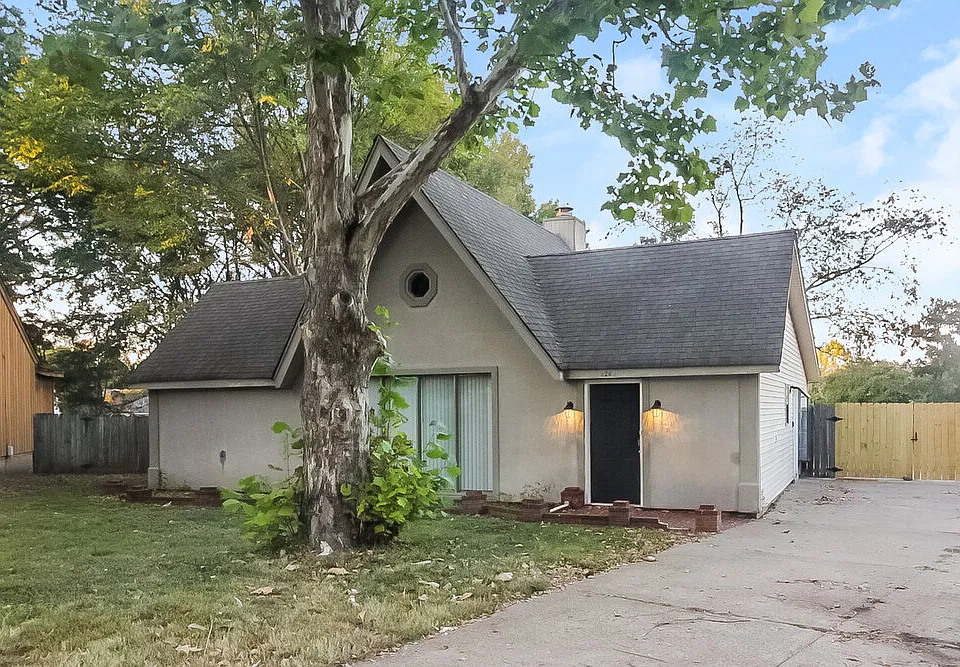8268 Glen Way Cv
