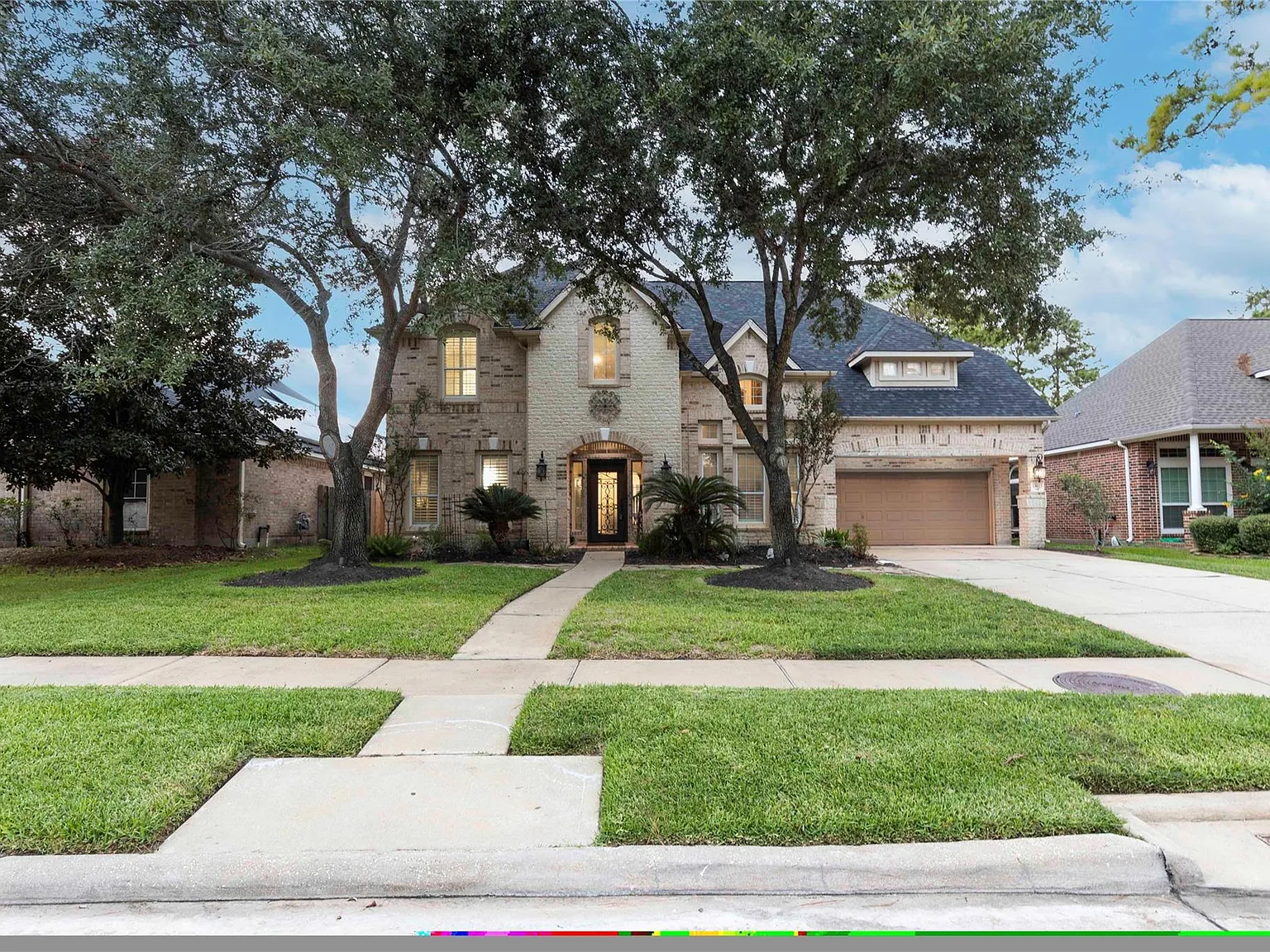 5 bed, 3.5 bath, 4132 sqft, $3,750 — Photo 2