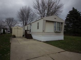 47 Countryside Est, Sandwich, IL 60548