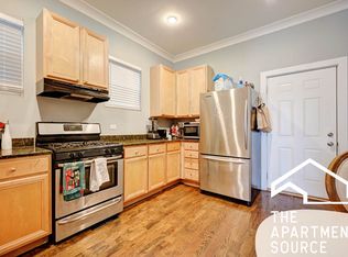 1341 W Fletcher St #1F, Chicago, IL 60657