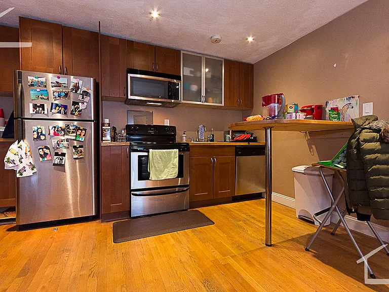 47 Gardner St #25 — Photo 8