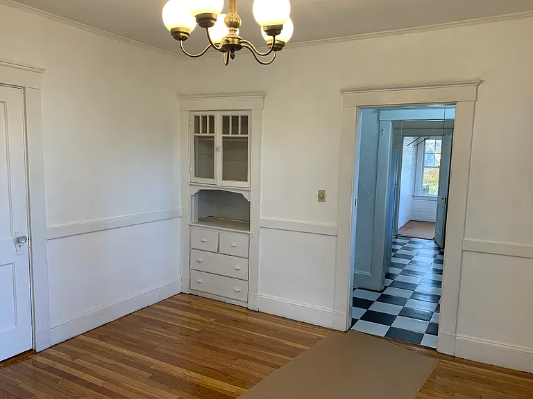 61 Washington St — Photo 8