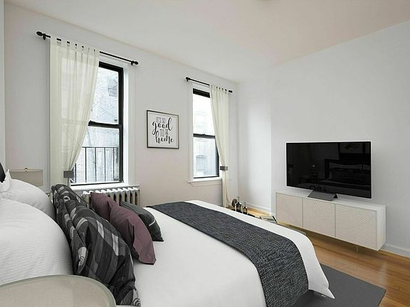 2nd image of 122 Ludlow St APT 2B