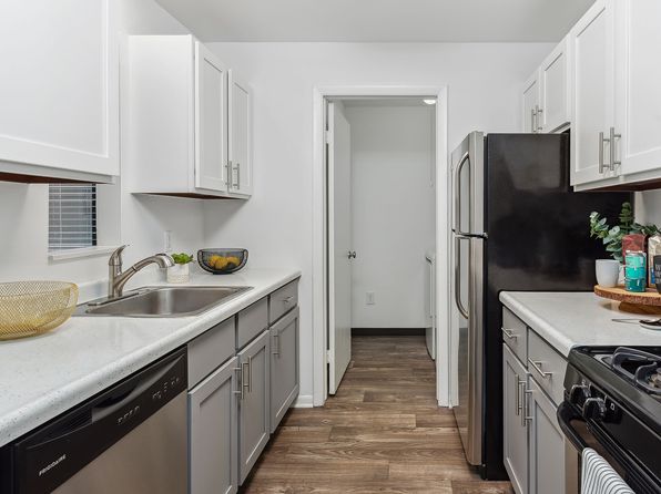 5001 Byron Center Ave SW #2421-3