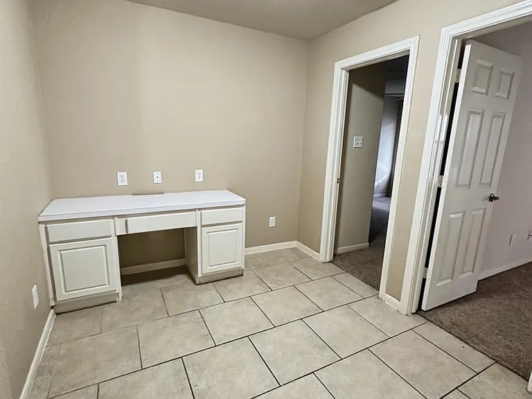 19523 Country Mountain Ct — Photo 16