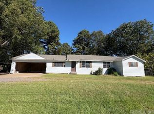 1502 Shover Rd, Hope, AR 71801